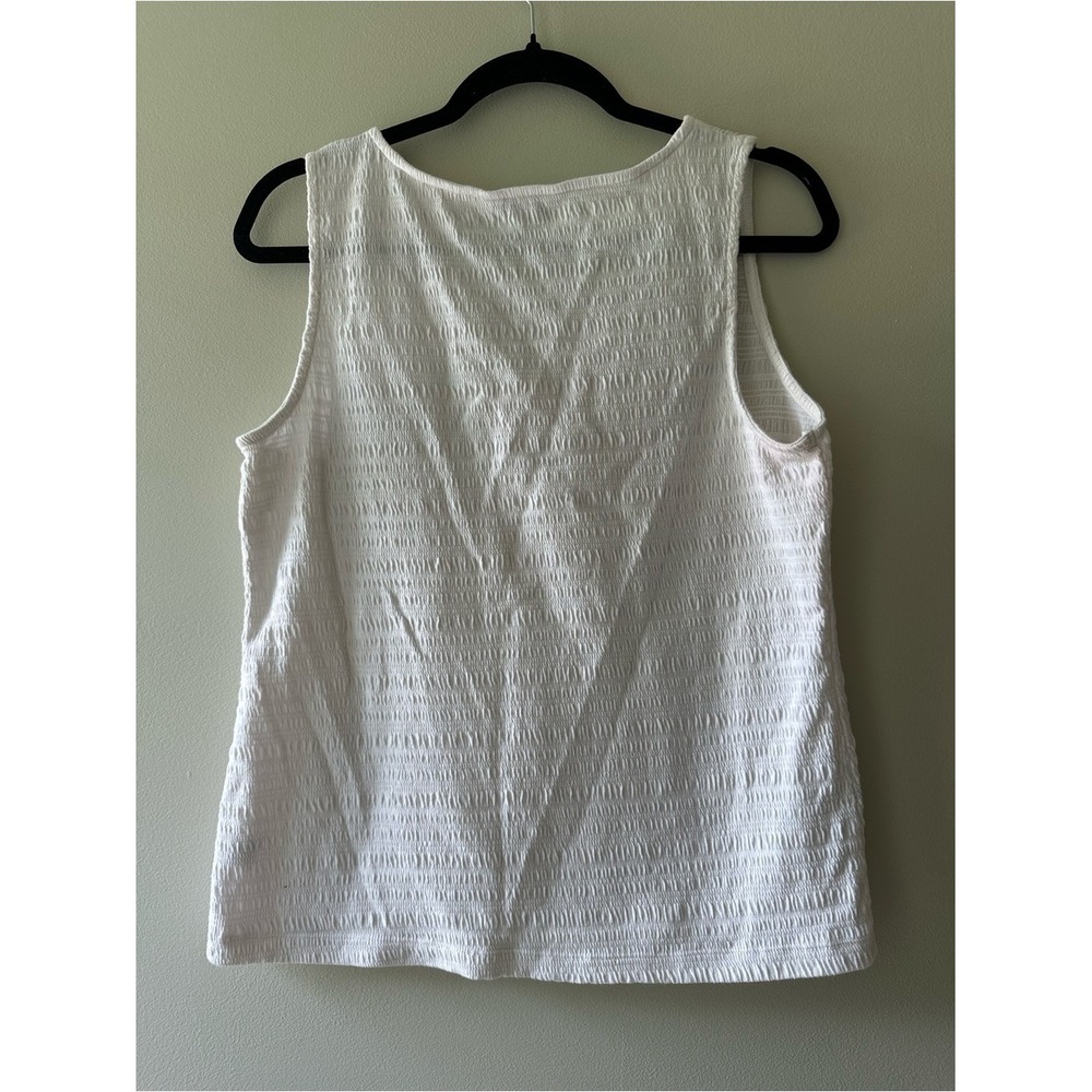 ☀️3/$15☀️Coastal Minimalist Croft & Barrow Tank Top L White Textured - Picture 4 of 4